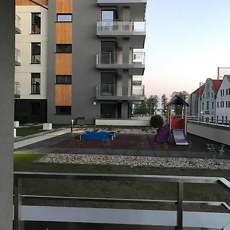 Widok Na Mazury Przy Porcie アパート