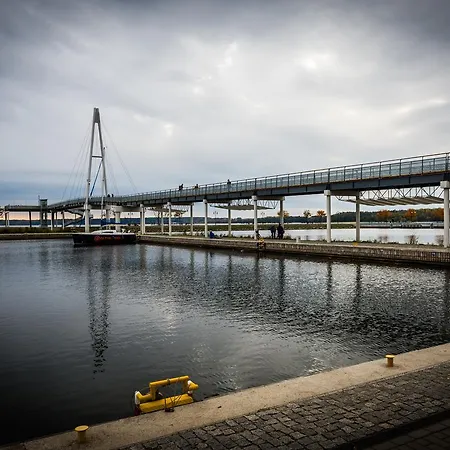 Widok Na Mazury Przy Porcie ギジツコ